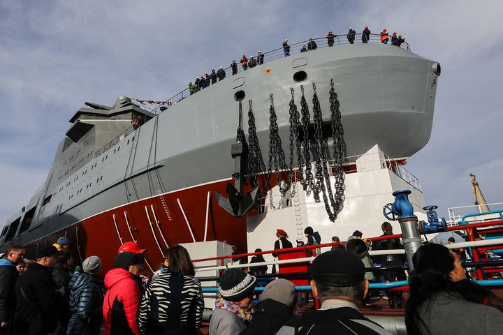 Russia Unveils Second Armed Arctic Icebreaker for the Navy