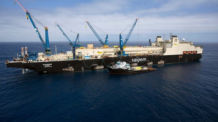 Saipem's Castorone Pipelay Vessel Completes Bosphorus Transit for Sakarya Project