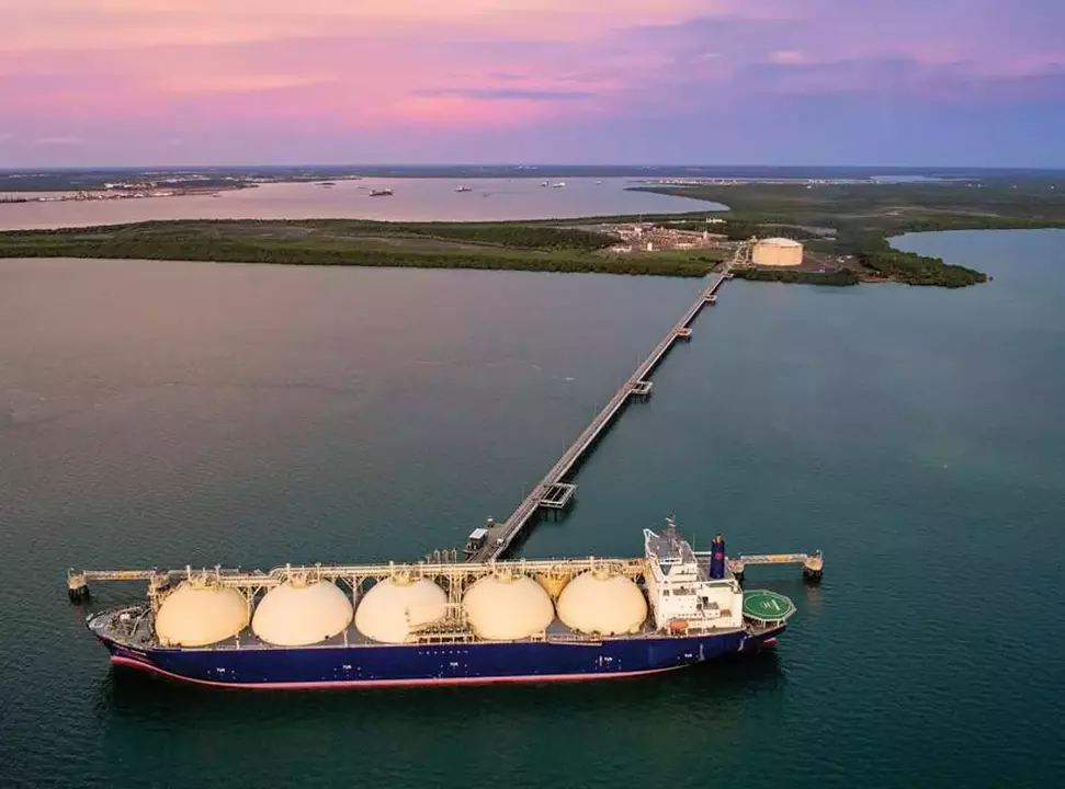 “Santos and Tamboran Team Up to Expand Darwin LNG: A Strategic Move for Australia’s Energy Future”