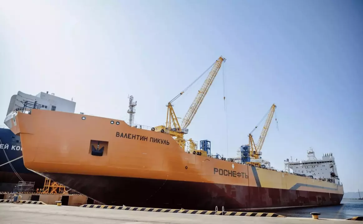 Russia’s Arctic Oil Ambition: Zvezda Shipyard Delivers First Sanction-Defying Tanker