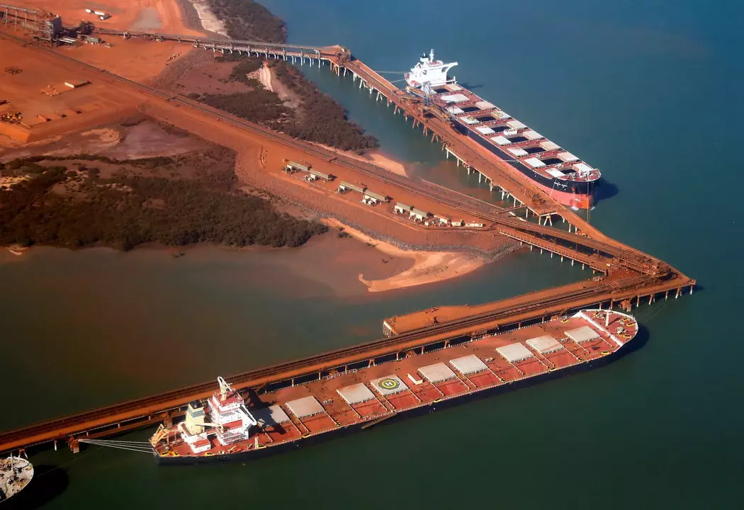 “Pilbara Ports Closure: Cyclone Warning Impacts Western Australia’s Maritime Operations”