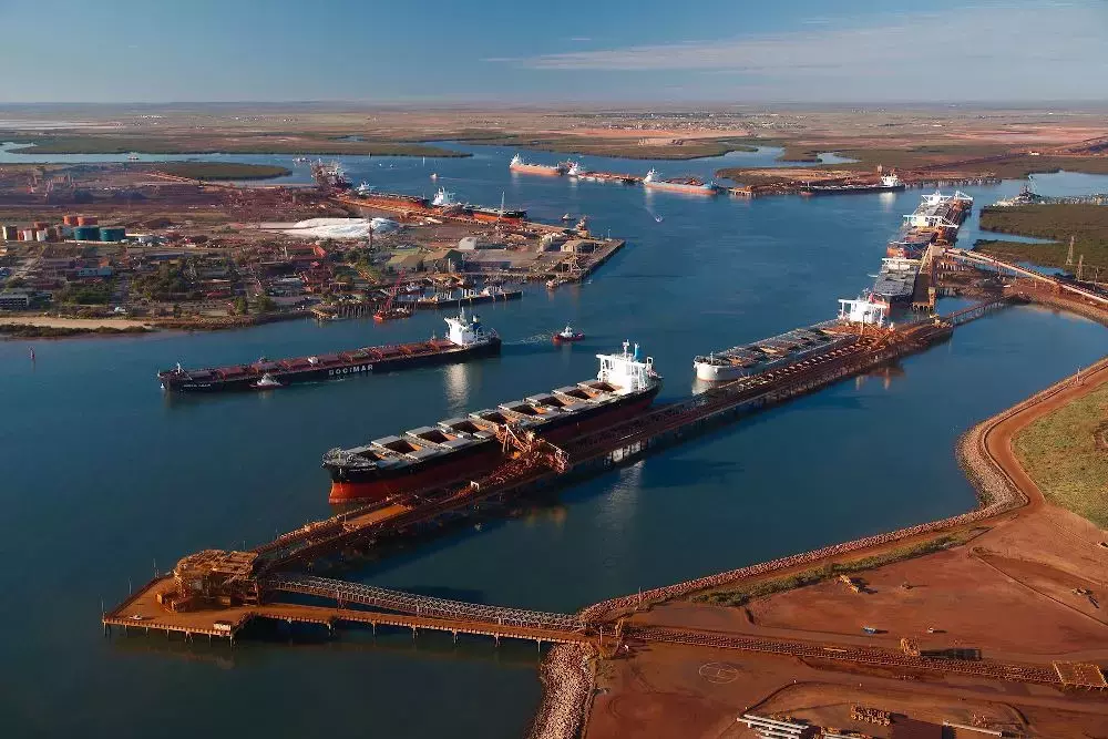 “Cyclone Warning: Australian Iron Ore Port Closure Disrupts Maritime Trade”