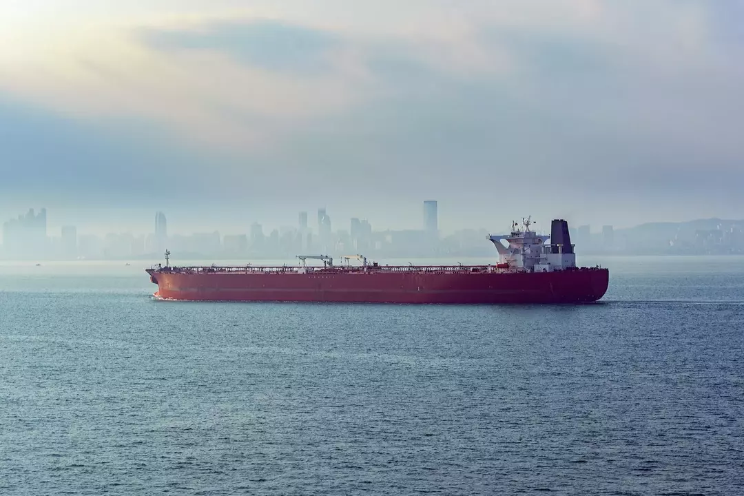 “Global Shipping Shift: China and India Snap Up Crude as Russian Tankers Divert Course”