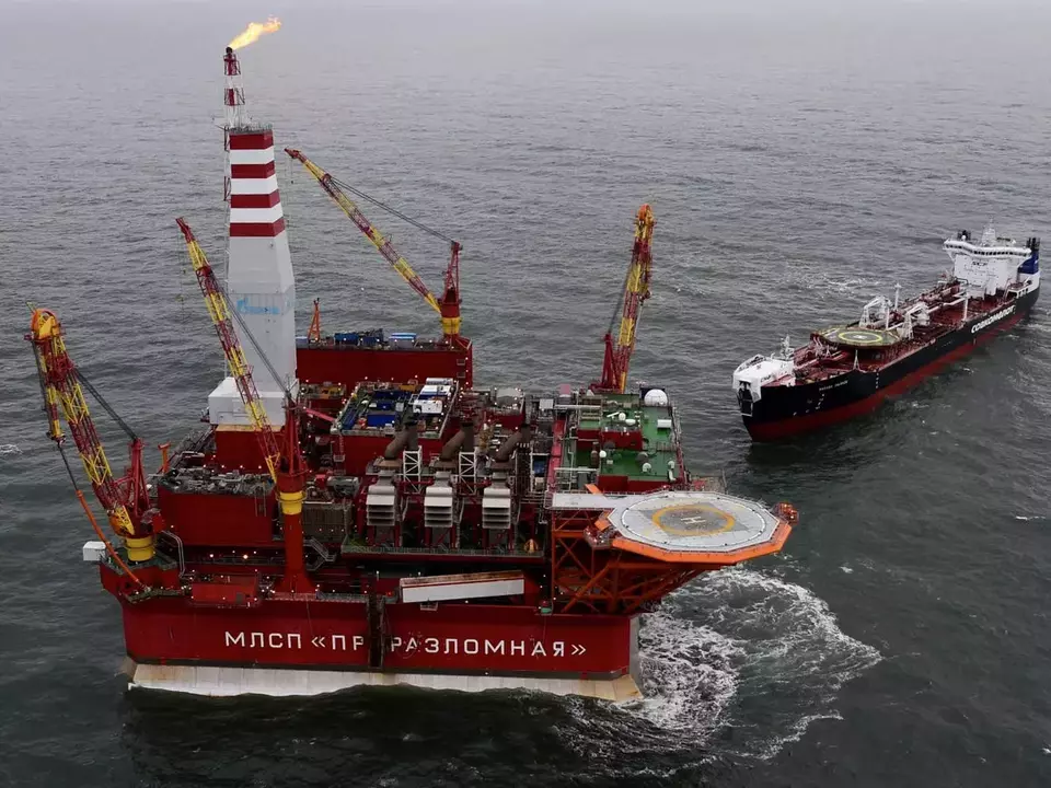 “Maritime Industry Braces for Impact: U.S. Sanctions Hit Russian Arctic Oil Exports”