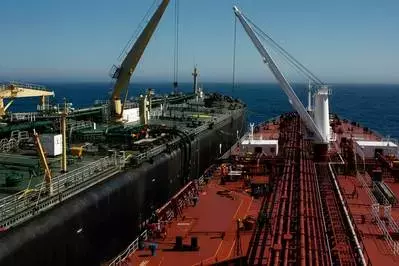 “Enhancing Maritime Safety: The Benefits of Ship-to-Ship Transfer Systems”