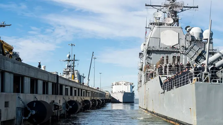 CBO Warns of Trouble for Navy's 2025 Shipbuilding Goals