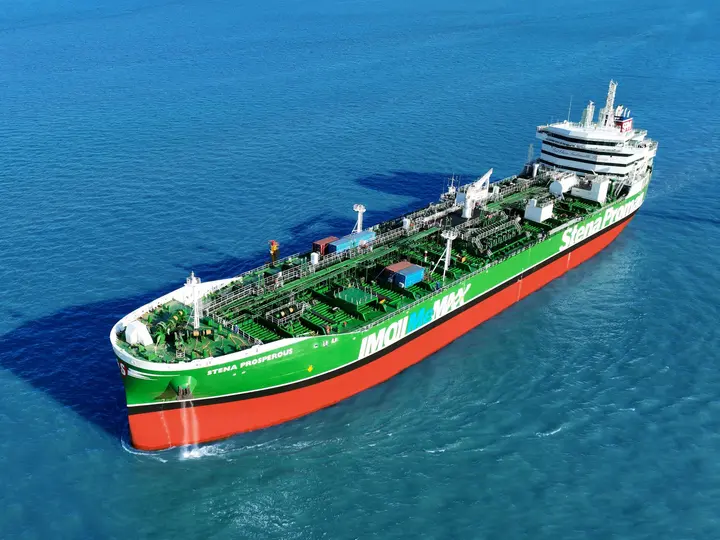 Yangshan Port Receives First Methanol Bunkering for a Vessel