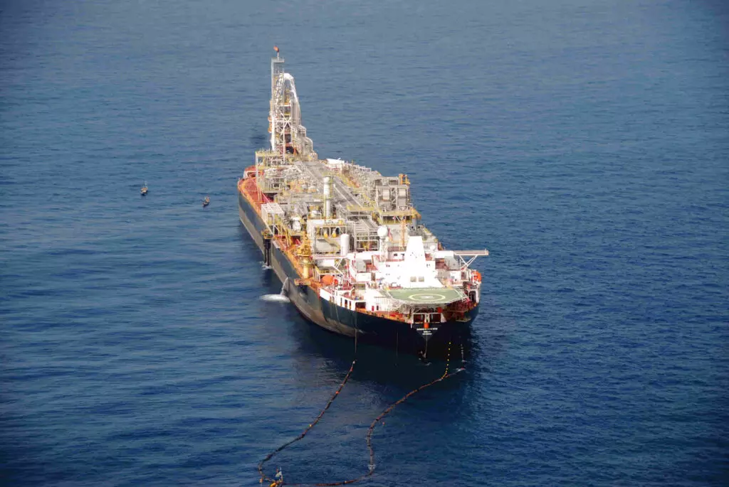 “Revitalizing Offshore Assets: The Future of FPSO Refurbishment”